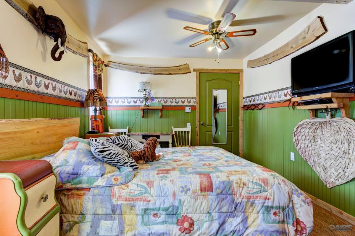 Le Gite Ambrelane Thetford Mines Room photo